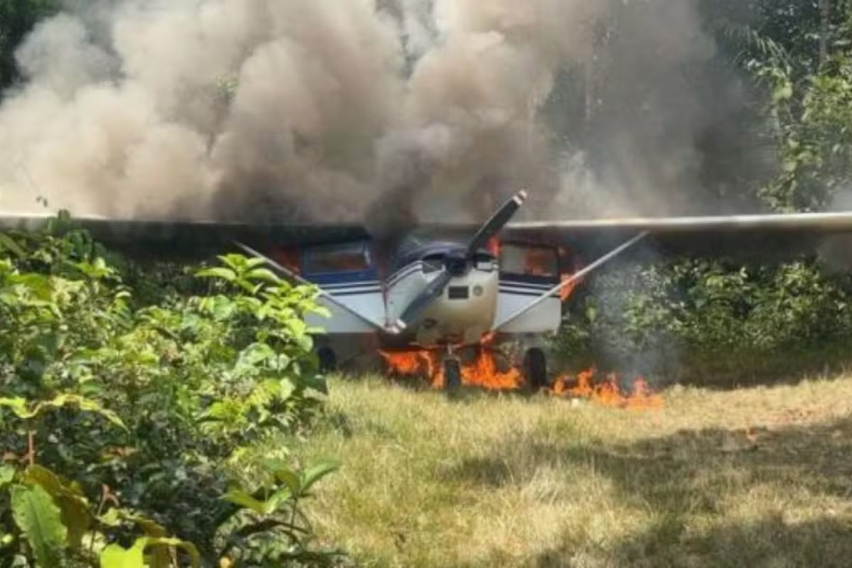 FAB intercepta aeronave vinda da Venezuela suspeito de tráfico de drogas