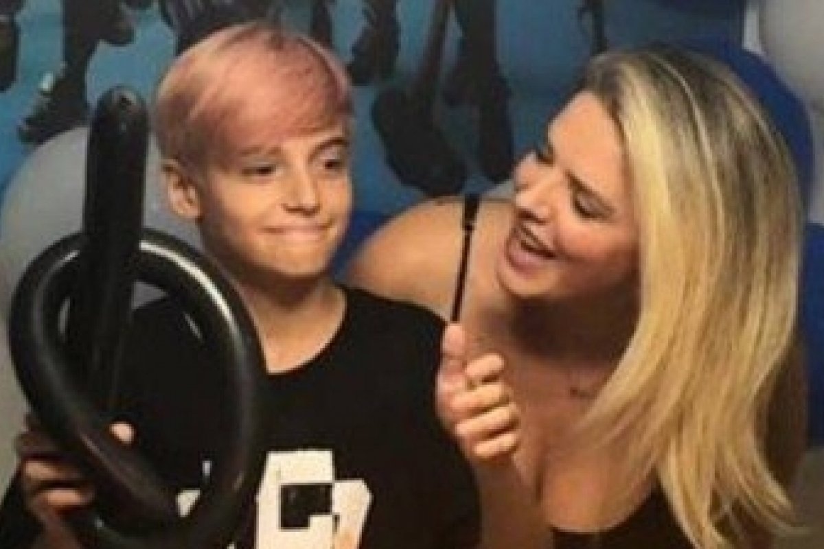 Filho de Mari Alexandre e Fábio Jr. comemora 11 anos