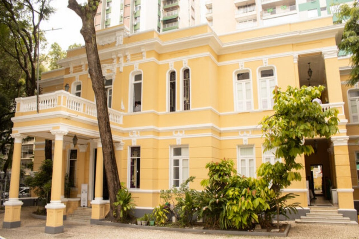 Funceb abre seis vagas administrativas em Processo Seletivo REDA