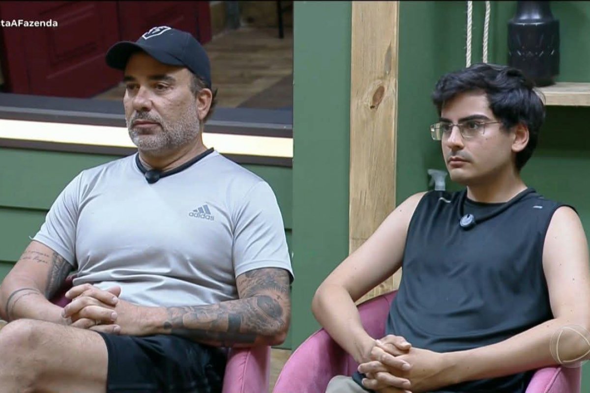A Fazenda 17: Afinal, Fabiano deu ou nào deu pé treino para Dudu?