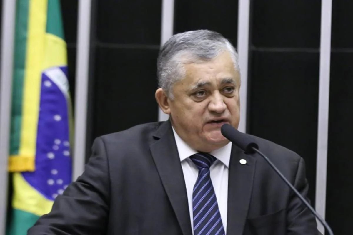 Momento atual é de cautela, diz líder do Governo na Câmara após prisão de Bolsonaro