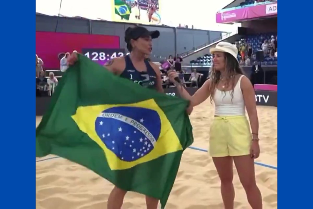 Vídeo: após conquistar medalha de bronze em mundial de vôlei, atleta brasileira celebra prisão de Bolsonaro