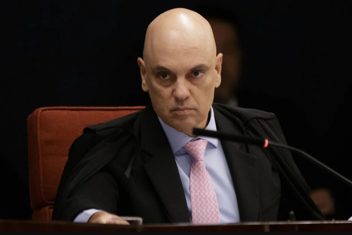 Moraes nega devolver armas e R$30 mil a preso por envolvimento na morte de Marielle  