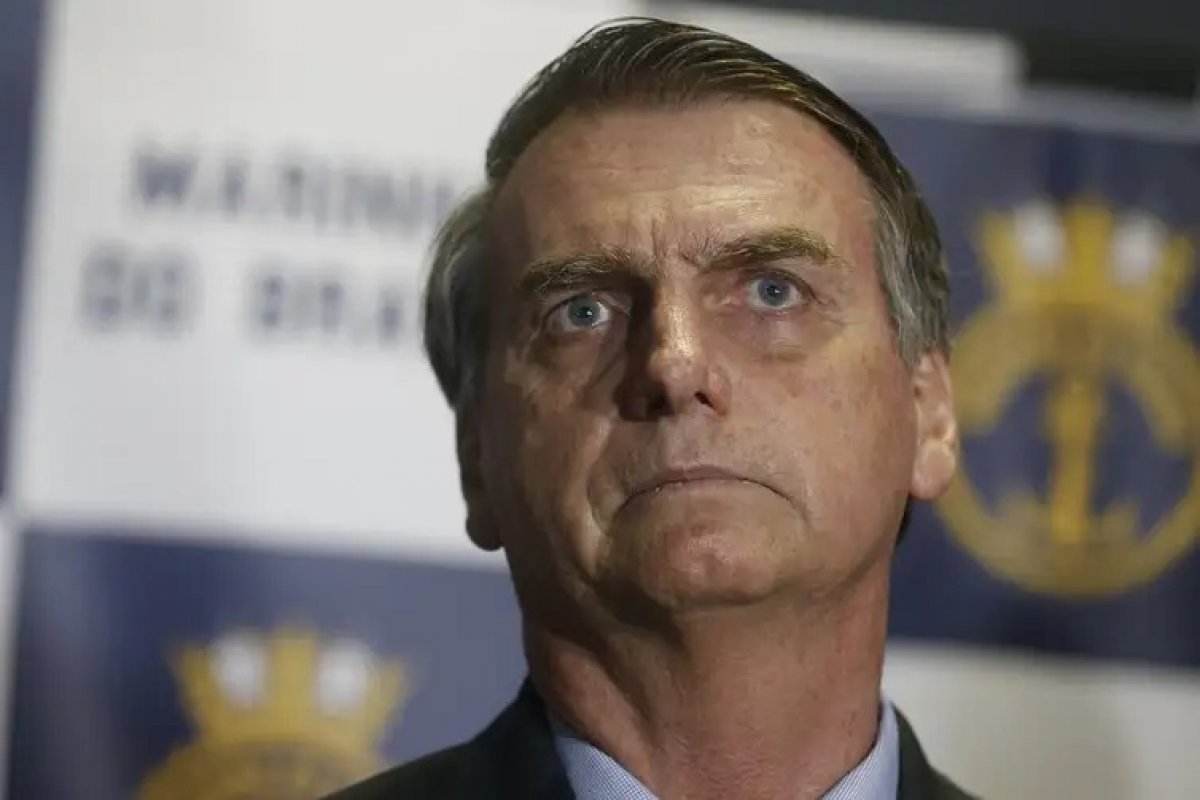 Bolsonaro alega 'alucinação' e 'paranoia' em tentativa de violar a tornozeleira eletrônica