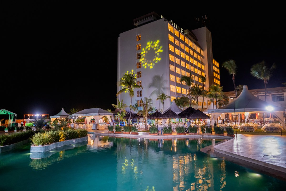 Fim de ano no Deville Prime Salvador tem Ceia de Natal e Réveillon Celebrate 2026! 