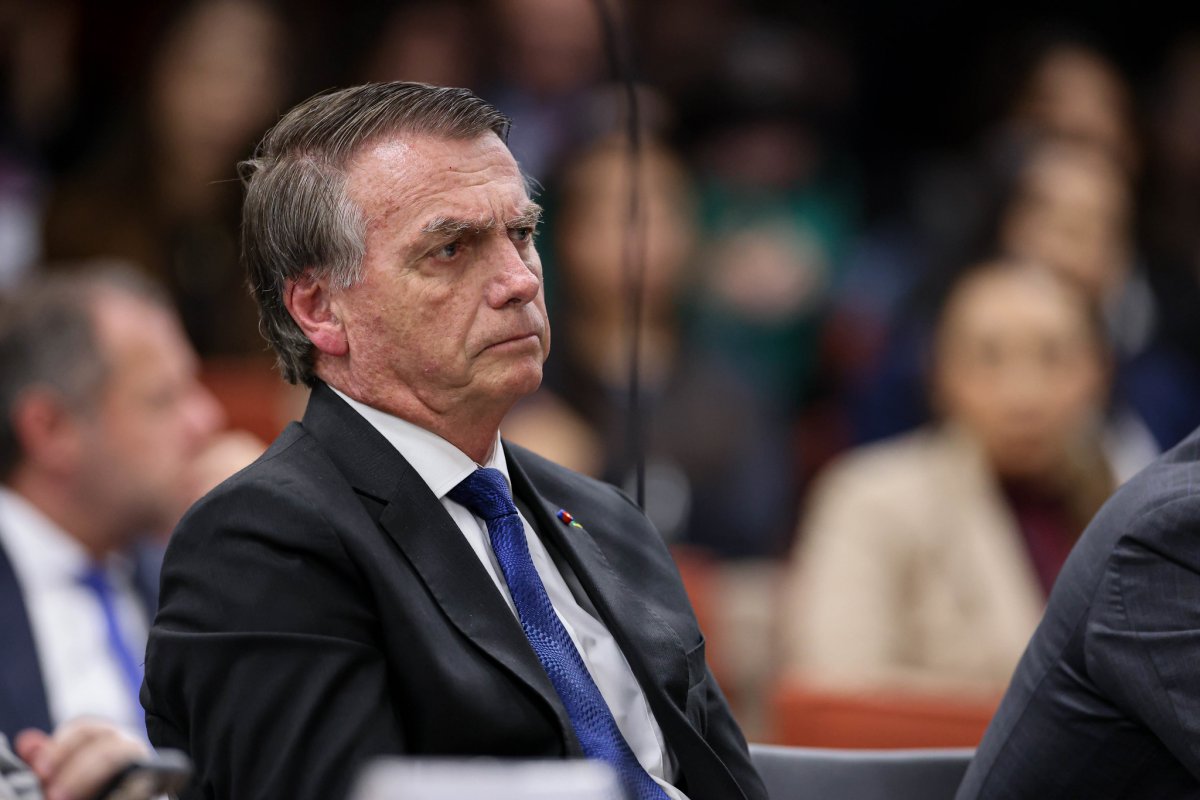 STF decide por 4 a 0 manter prisão de Bolsonaro