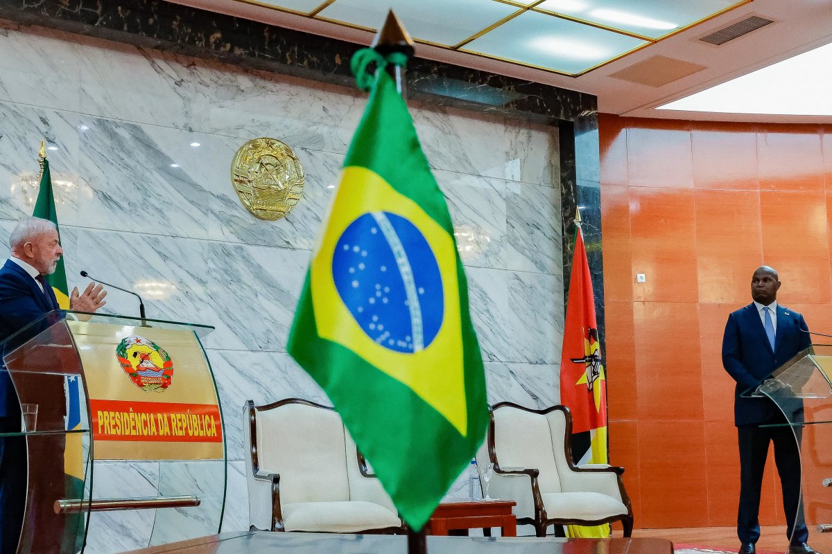 Lula defende investimento na África e critica número de diplomatas brasileiros no continente