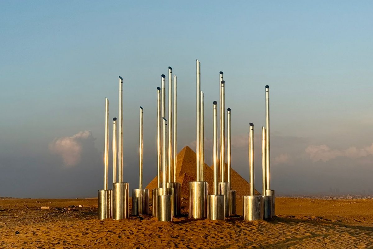 Tidelli e Ana Ferrari levam arte brasileira às Pirâmides do Egito! 