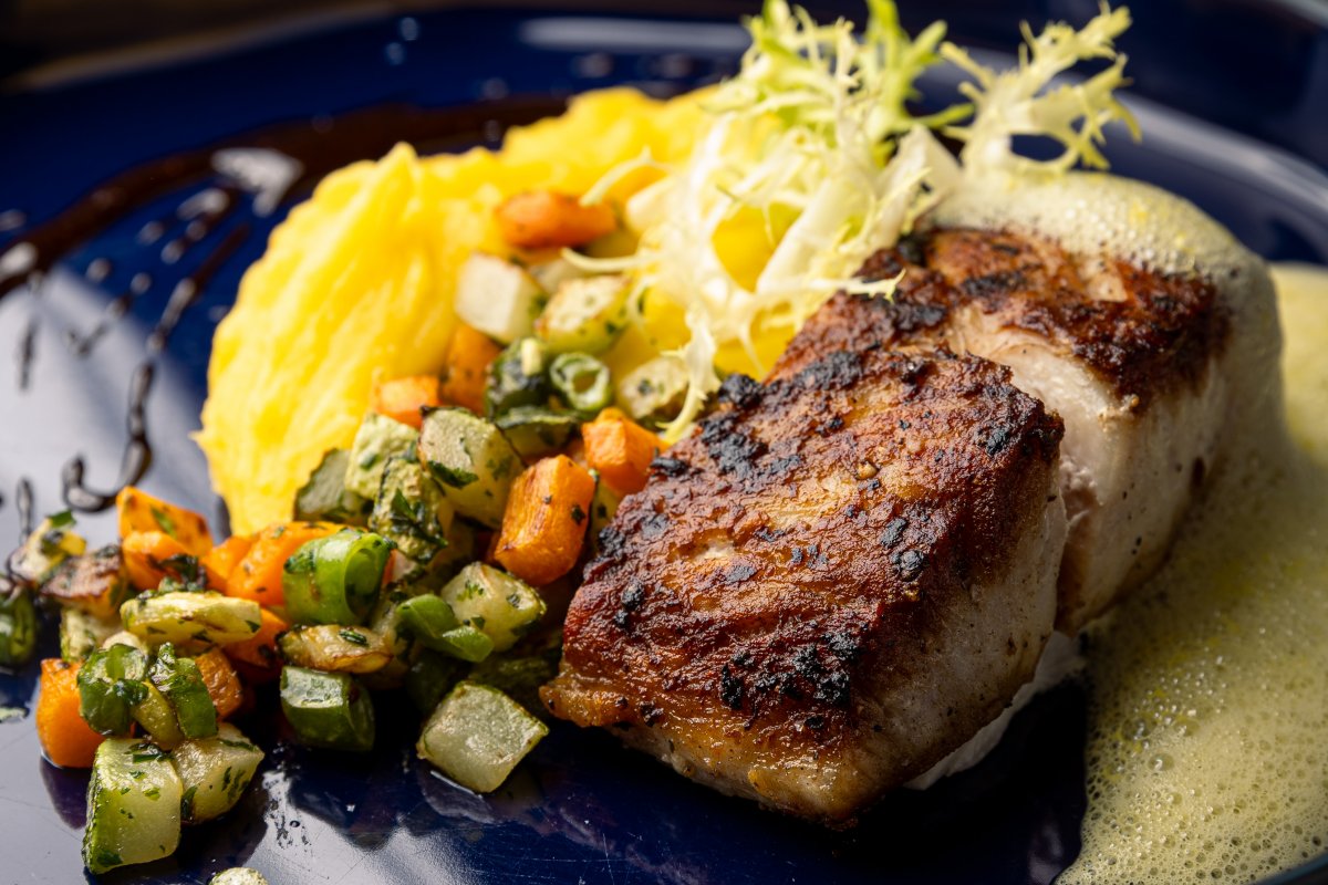 Restaurante Carvão apresenta Menu Criações: menu executivo mensal do chef Guto Lago!