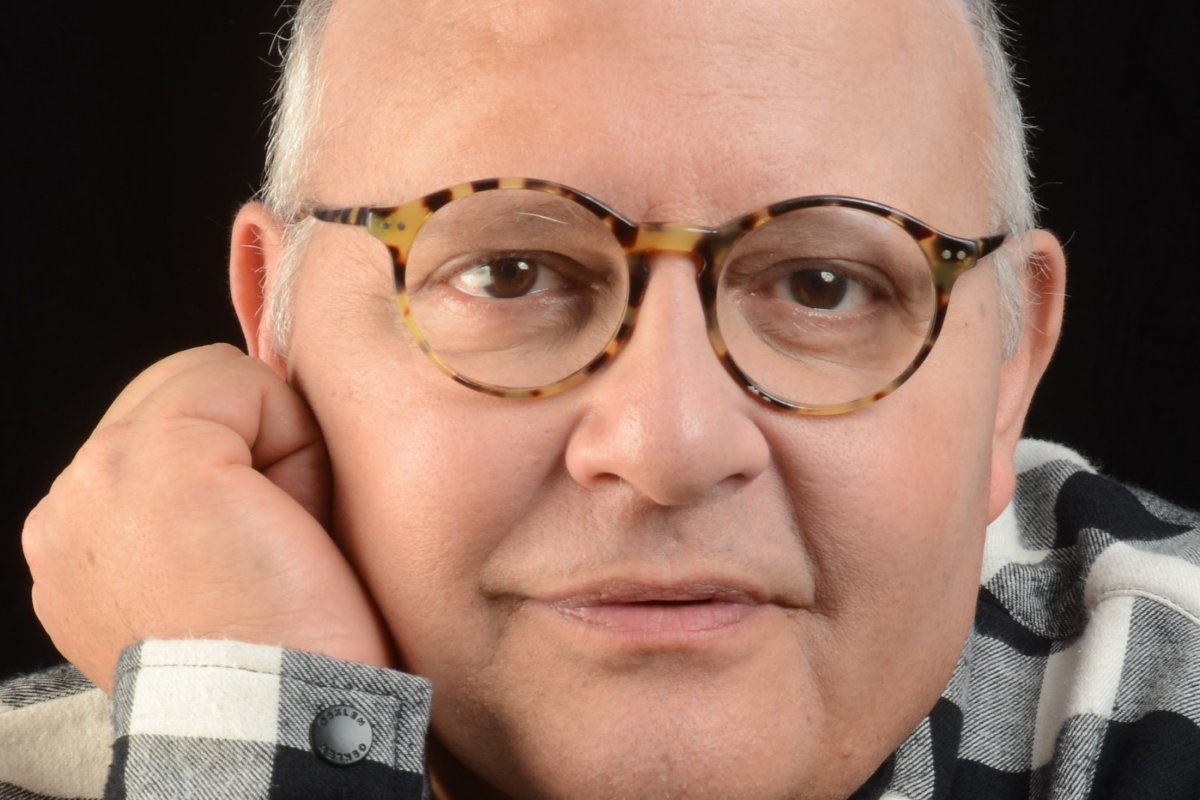 Guilherme Arantes celebra 50 anos de carreira com a turnê "50 Anos-Luz", marcada para 2026! 