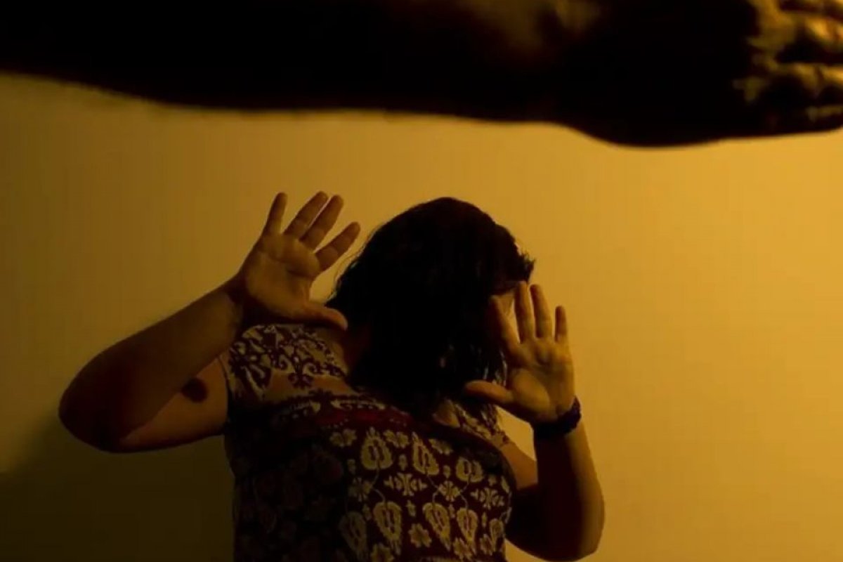 Cresce registro de violência contra mulheres brasileiras no exterior