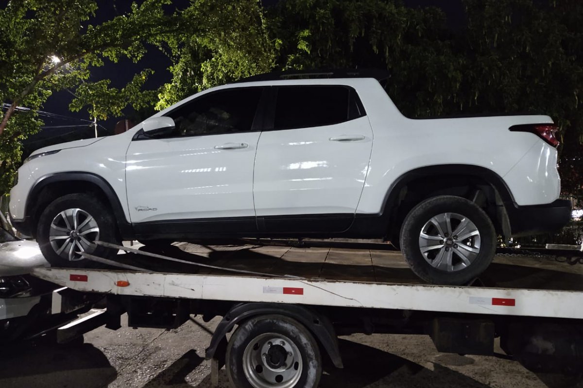 Operação da polícia desarticula esquema de venda de veículos clonados