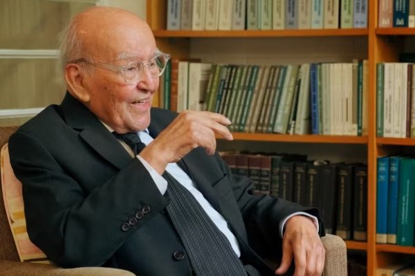 [Morre aos 100 anos José Afonso da Silva, referência do Direito Constitucional no Brasil]