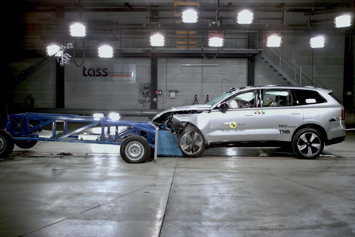 Elétrico Volco EX90 é considerado um dos carros mais seguros do mundo 