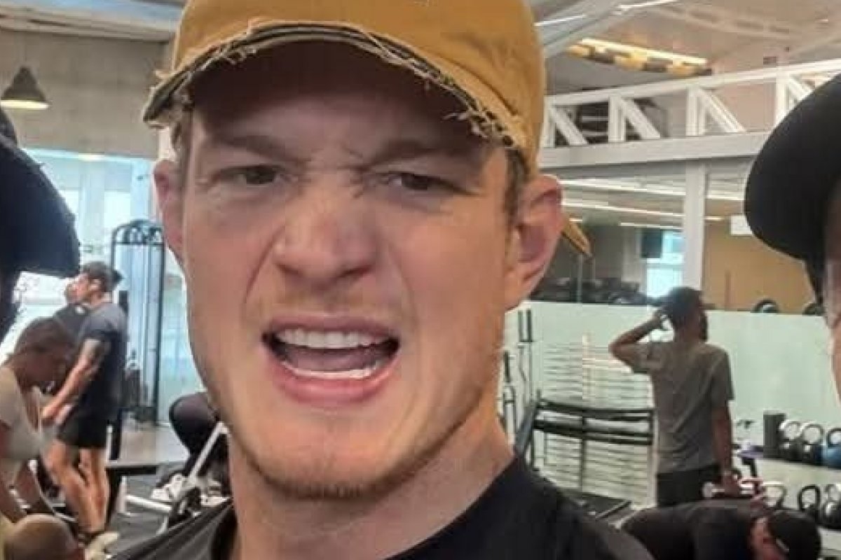 Marcello Novaes compartilha foto do treino em família ao lado dos filhos!