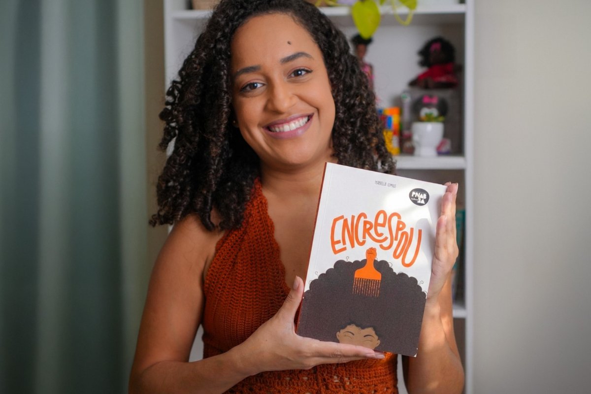 Isabella Ismile apresenta pré-lançamento da HQ Encrespou na CCXP em São Paulo