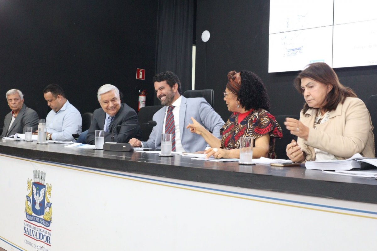 Prefeitura de Salvador apresenta à Câmara PLOA 2026 com orçamento recorde de R$ 14,9 bilhões