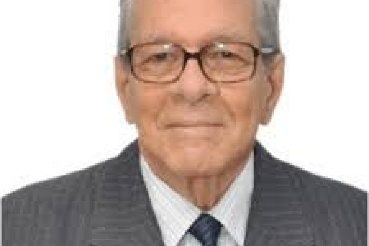 Homenagem celebra legado de João Eurico Matta, referência da Administração na Bahia! 