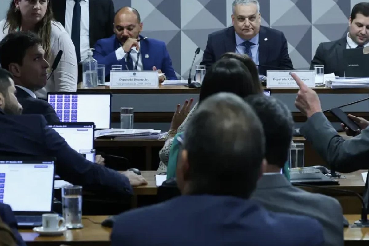 CPMI do INSS aprova dois pedidos de prisão preventiva