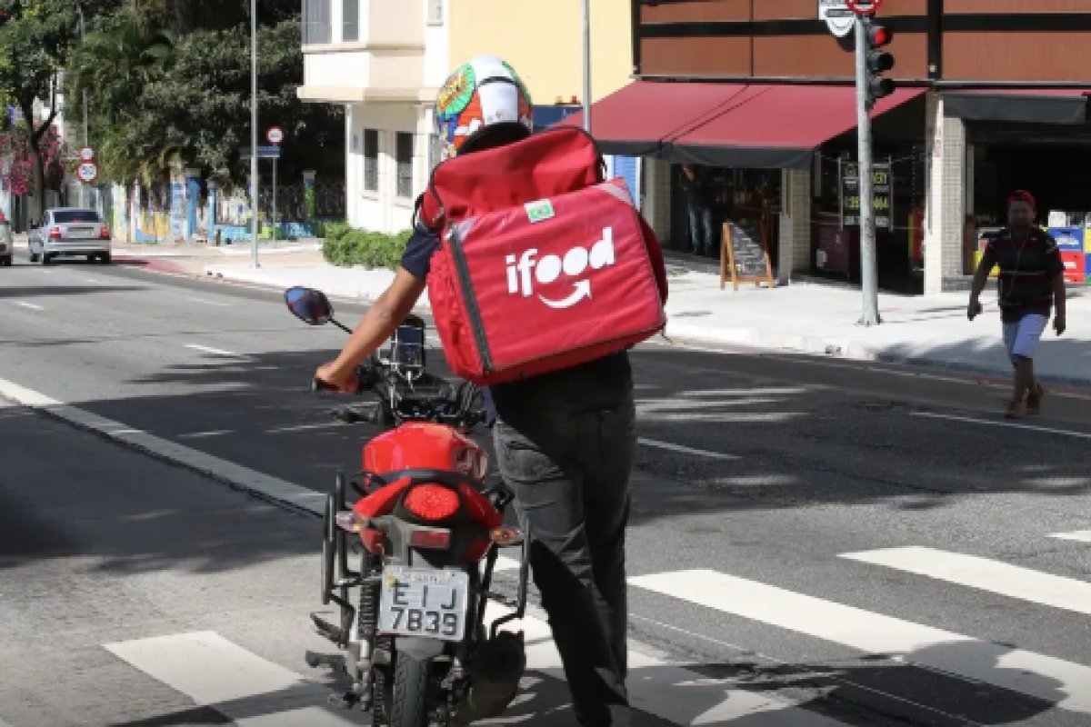 Cade investiga se iFood viola acordo sobre exclusividade com restaurantes