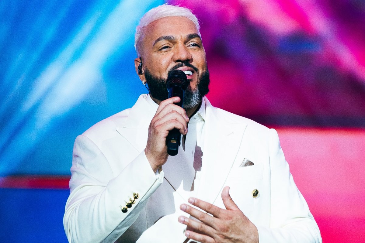 Belo revisita o sucesso "Quando Gira o Mundo" no lançamento do álbum "Belo In Concert"! 