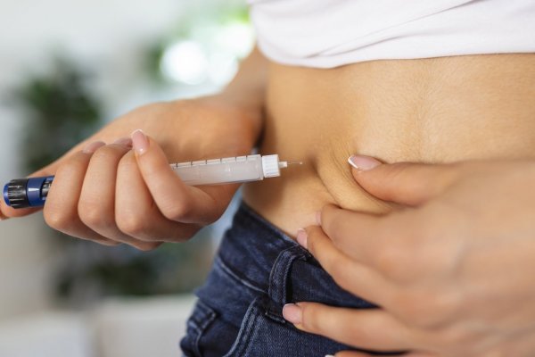 [Entidades médicas pedem que Anvisa suspenda versões manipuladas de canetas emagrecedoras]