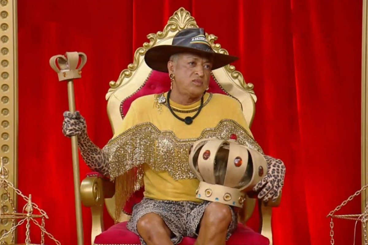 A Fazenda 17: Carol janta Walério no apontamento da Coitadolândia!