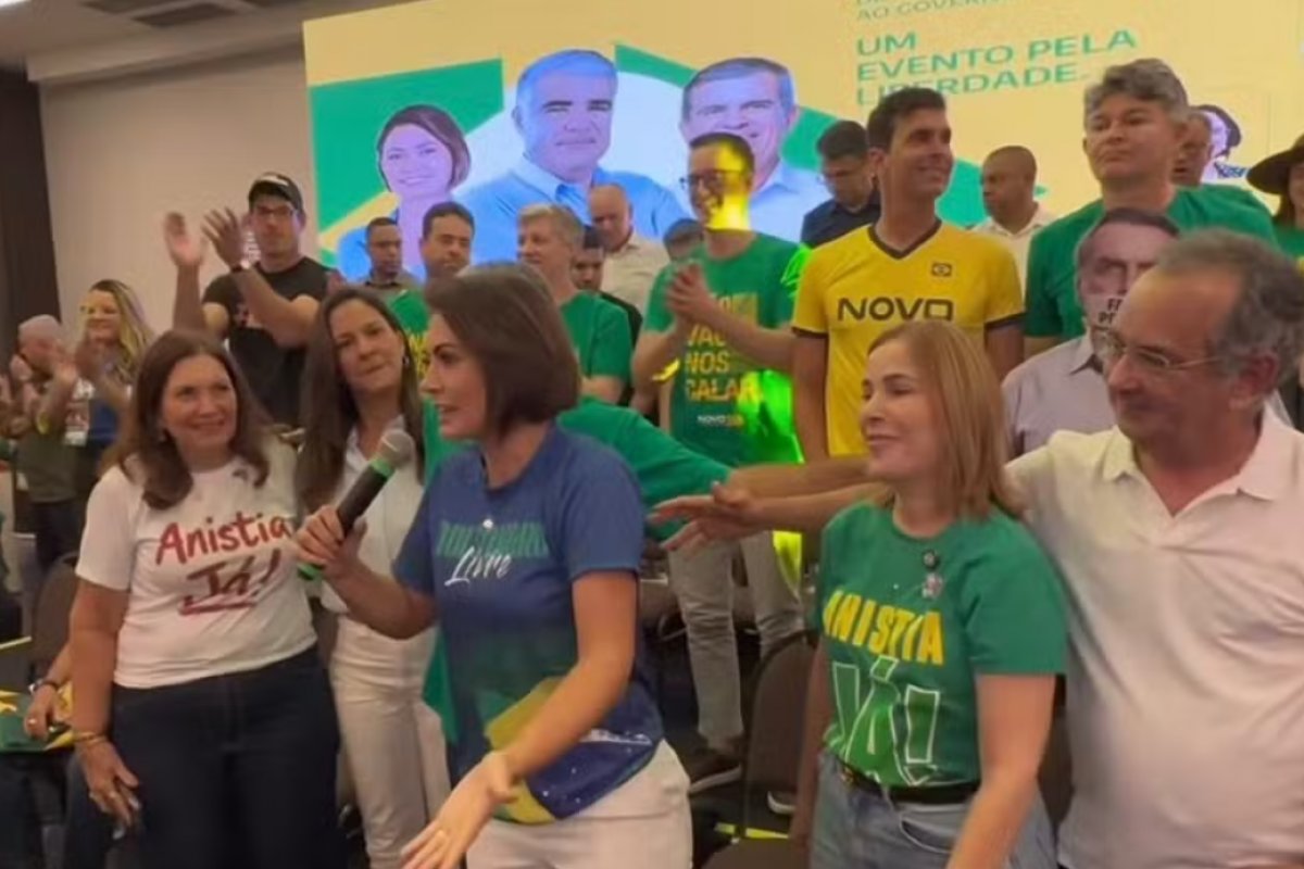 PL convoca reunião após críticas de Michelle Bolsonaro à aliança com Ciro Gomes no Ceará