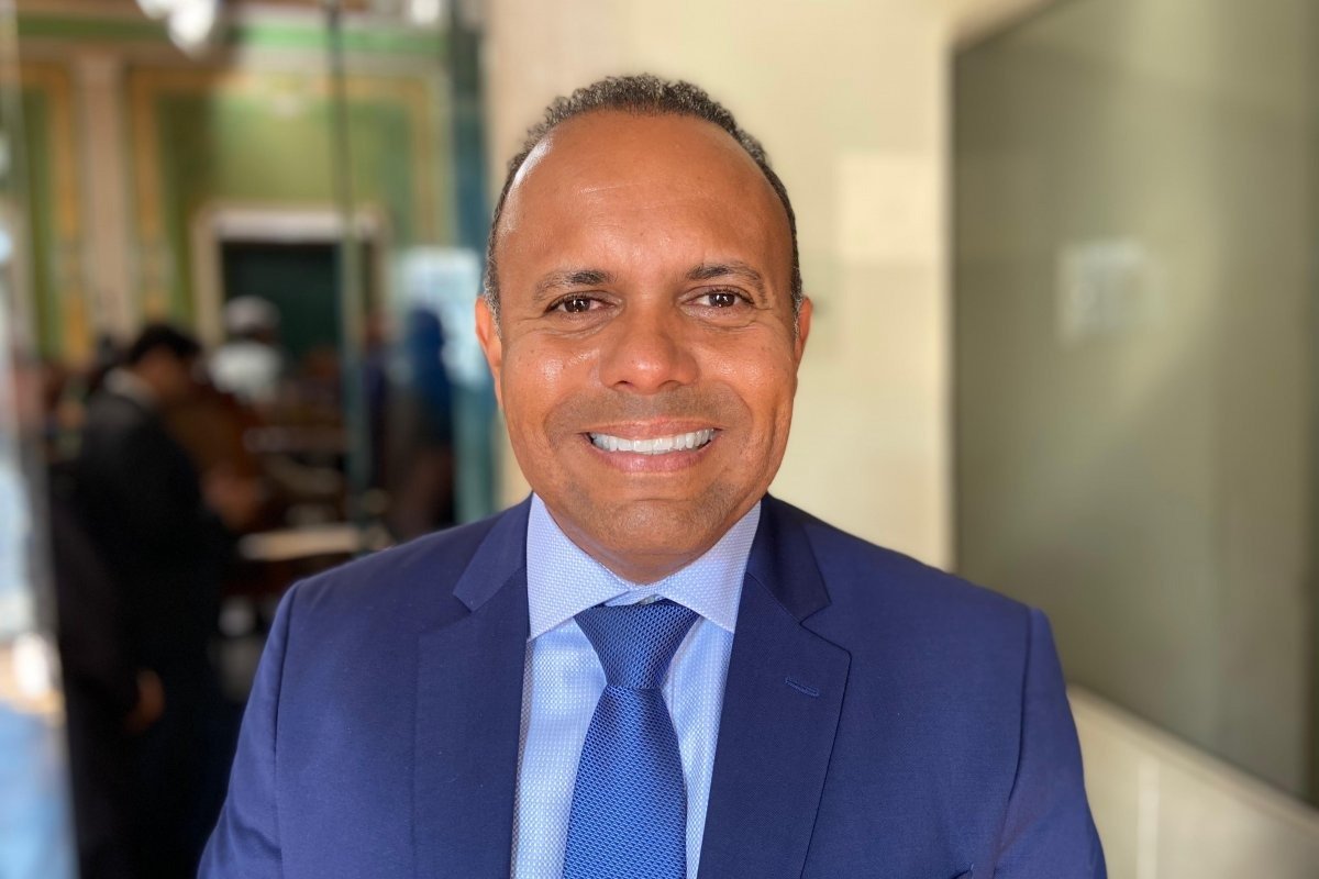 Vídeo: Kiki Bispo minimiza adesões a Jerônimo e prevê retorno de prefeitos ao grupo de ACM Neto em 2026