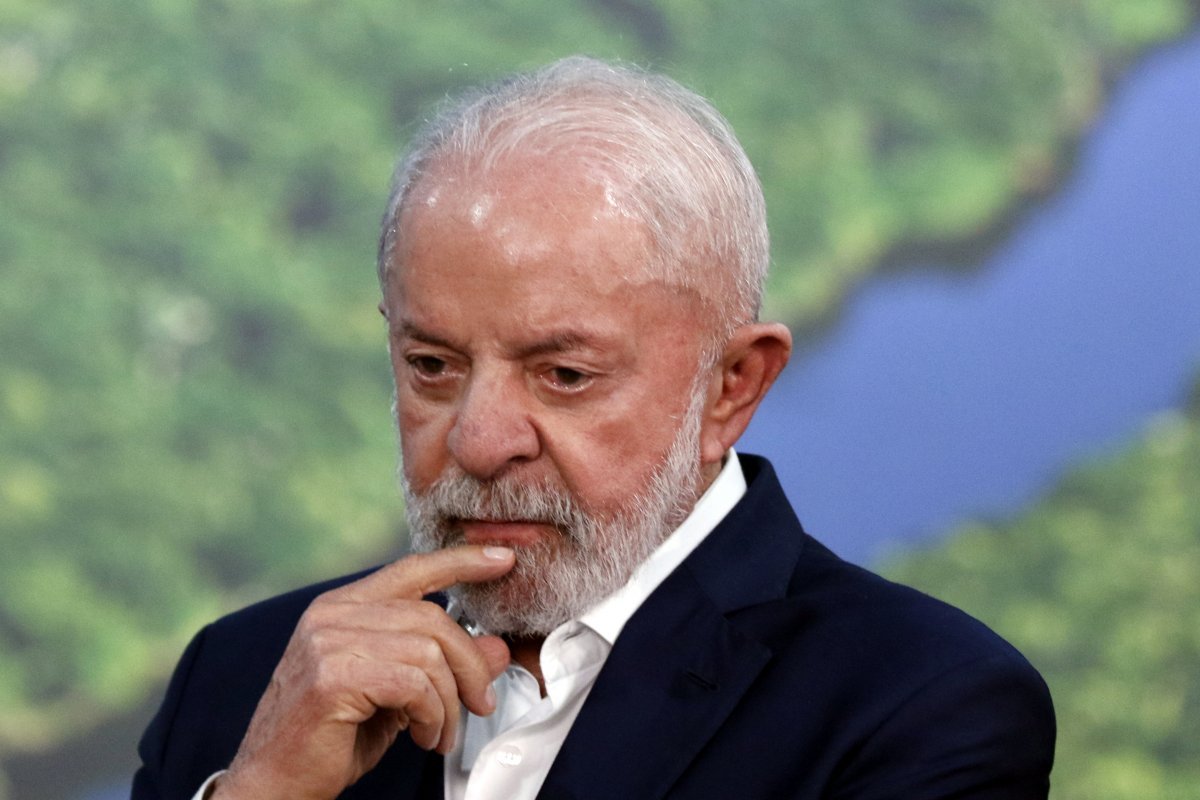 Pesquisa Atlas/Bloomberg: mesmo com diminuição da vantagem, Lula segue na liderança de eleições presidenciais
