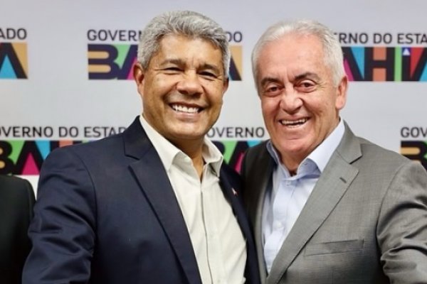 [Sabido é quem se mexe!]