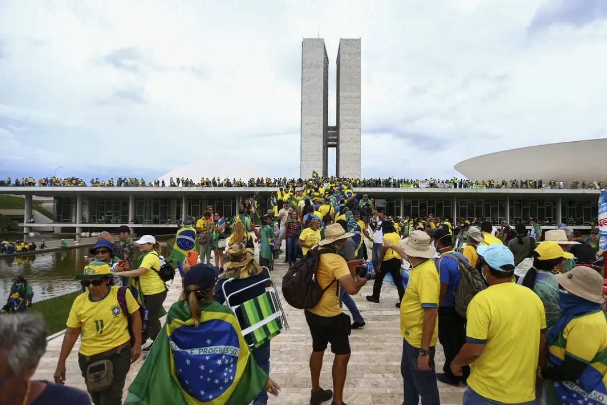 Argentina inicia julgamento da extradição de 5 brasileiros réus pelo 8/1