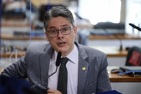 [CCJ do Senado adia votação do PL Antifacção e nova data é confirmada; veja ]