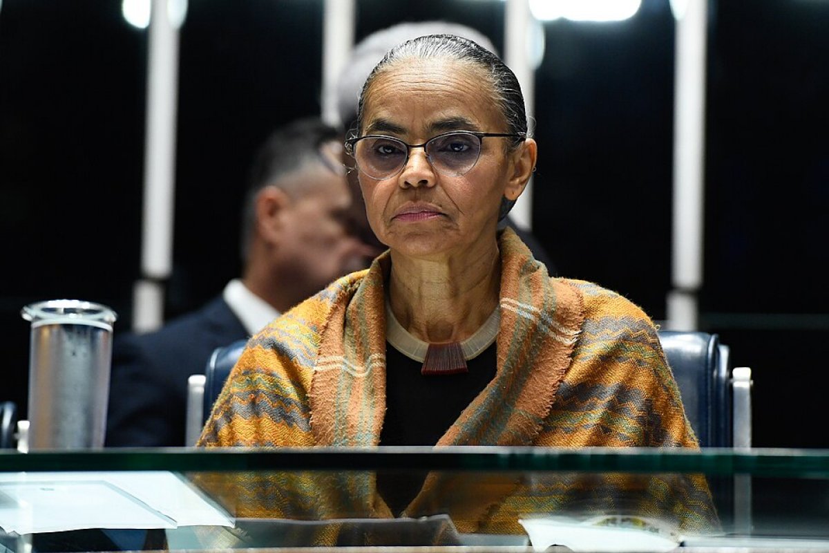 Ministra Marina Silva é hospitalizada depois de sentir dor súbita