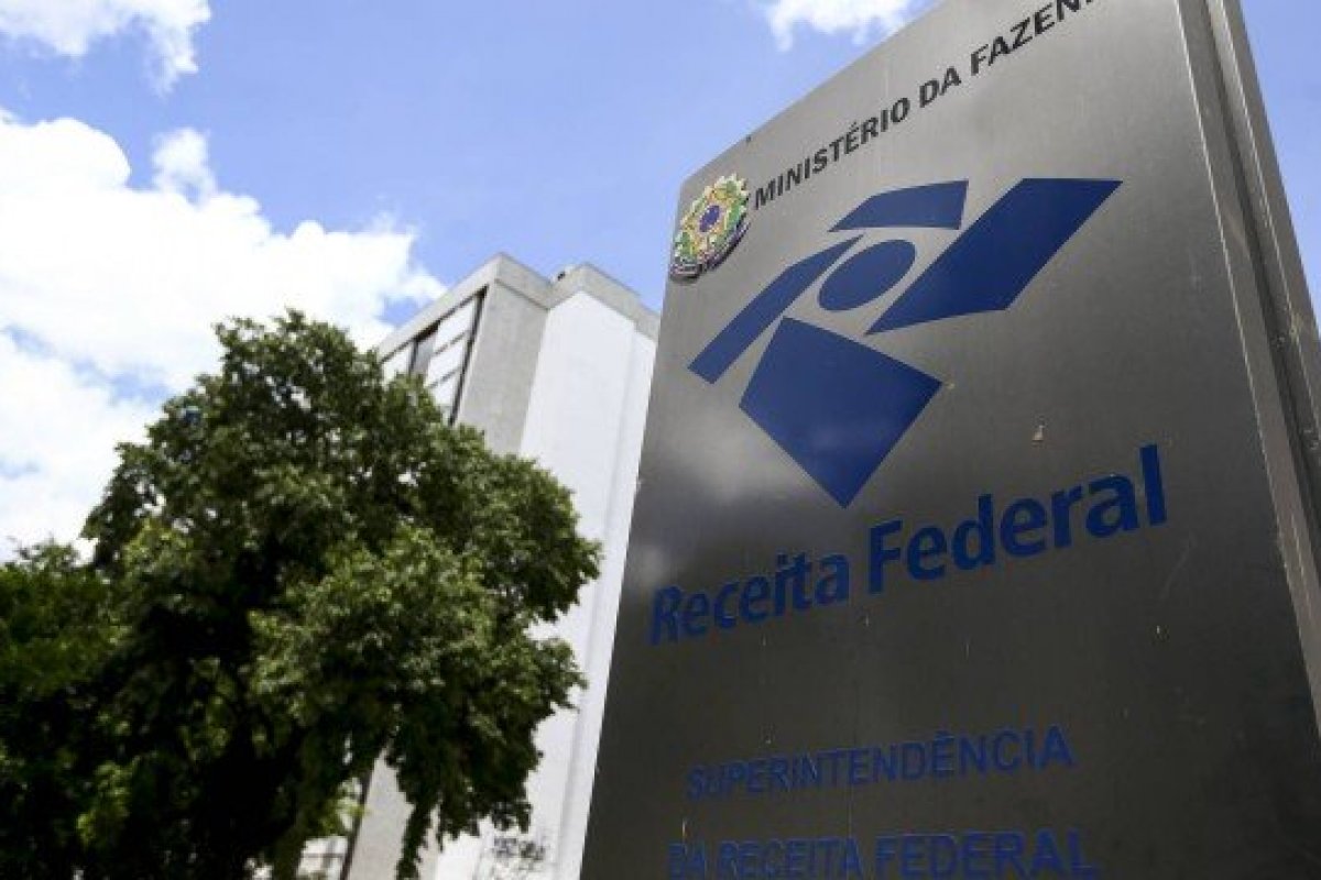 Receita Federal alerta sobre novo golpe para pagamento de falso imposto