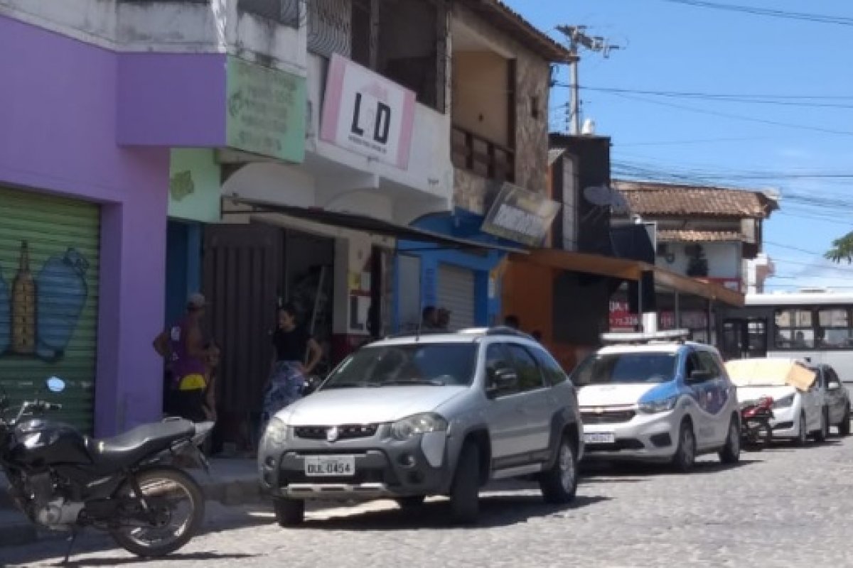 Idoso morre ao cair da escada da própria casa no sul da Bahia