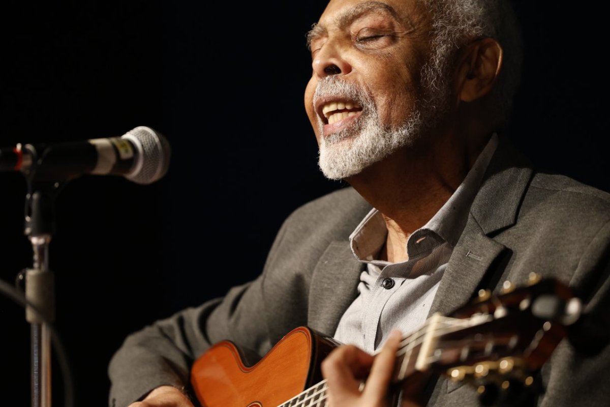 Gilberto Gil anuncia show intimista para ajudar a manter o Teatro Gamboa em funcionamento