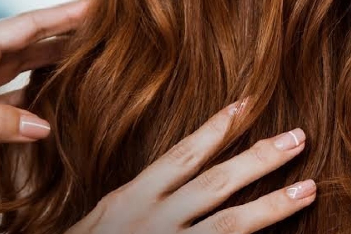 Confira o que que você precisa saber para manter seus cabelos saudáveis no verão!