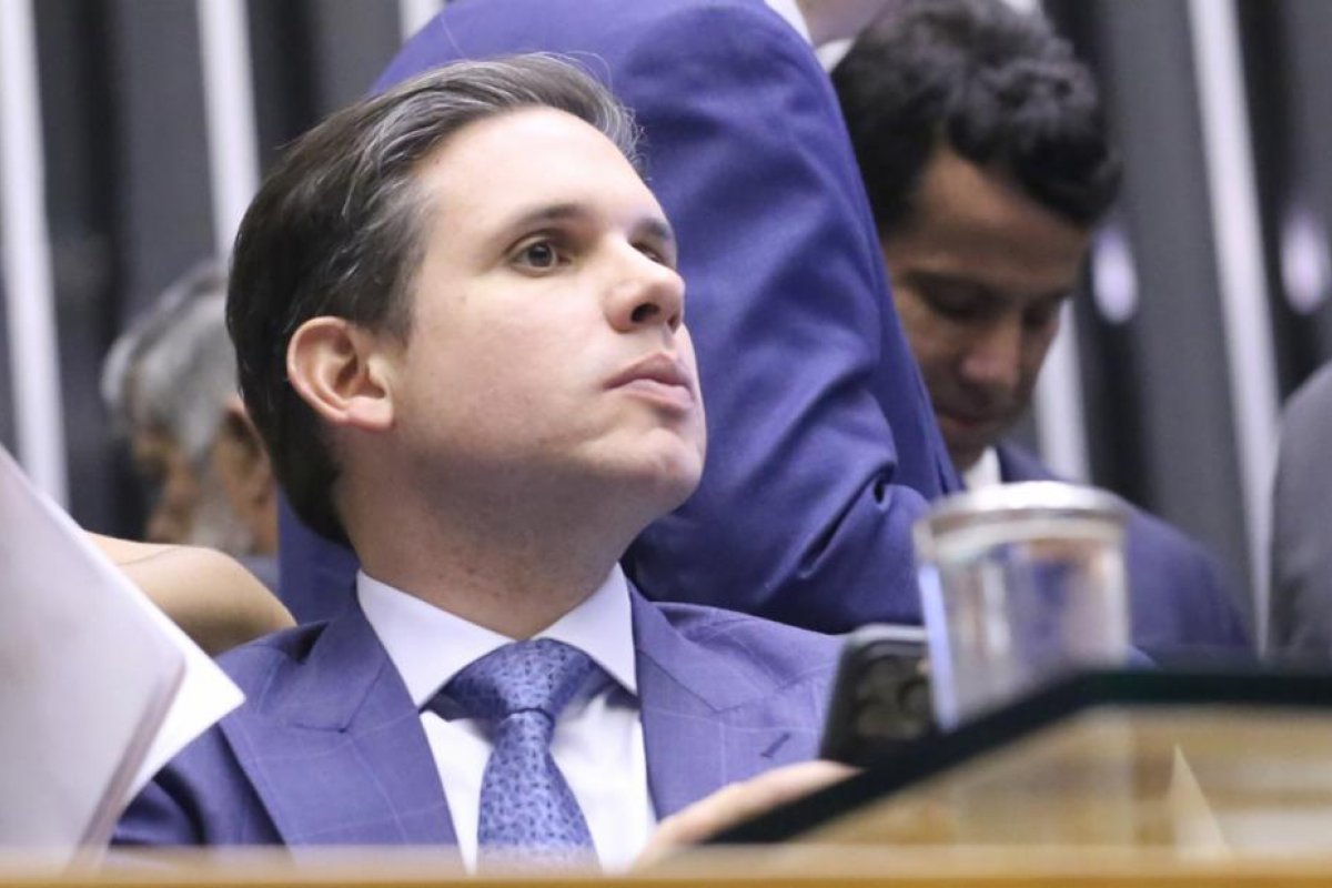 Motta diz que Câmara vota redução de penas da trama golpista nesta terça