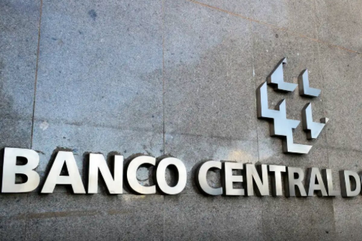 Quase 49 milhões de brasileiros têm R$ 9,9 bilhões esquecidos em bancos