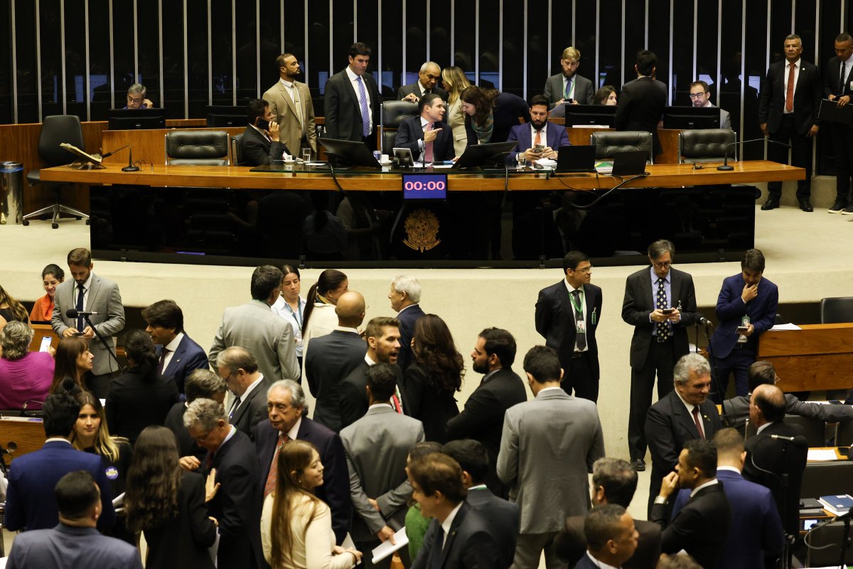 Câmara aprova texto-base do projeto do devedor contumaz com punição a sonegadores