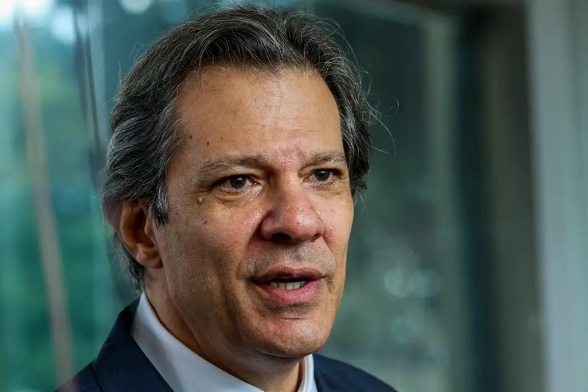 Haddad afirma que pode deixar governo para contribuir na campanha de Lula em 2026