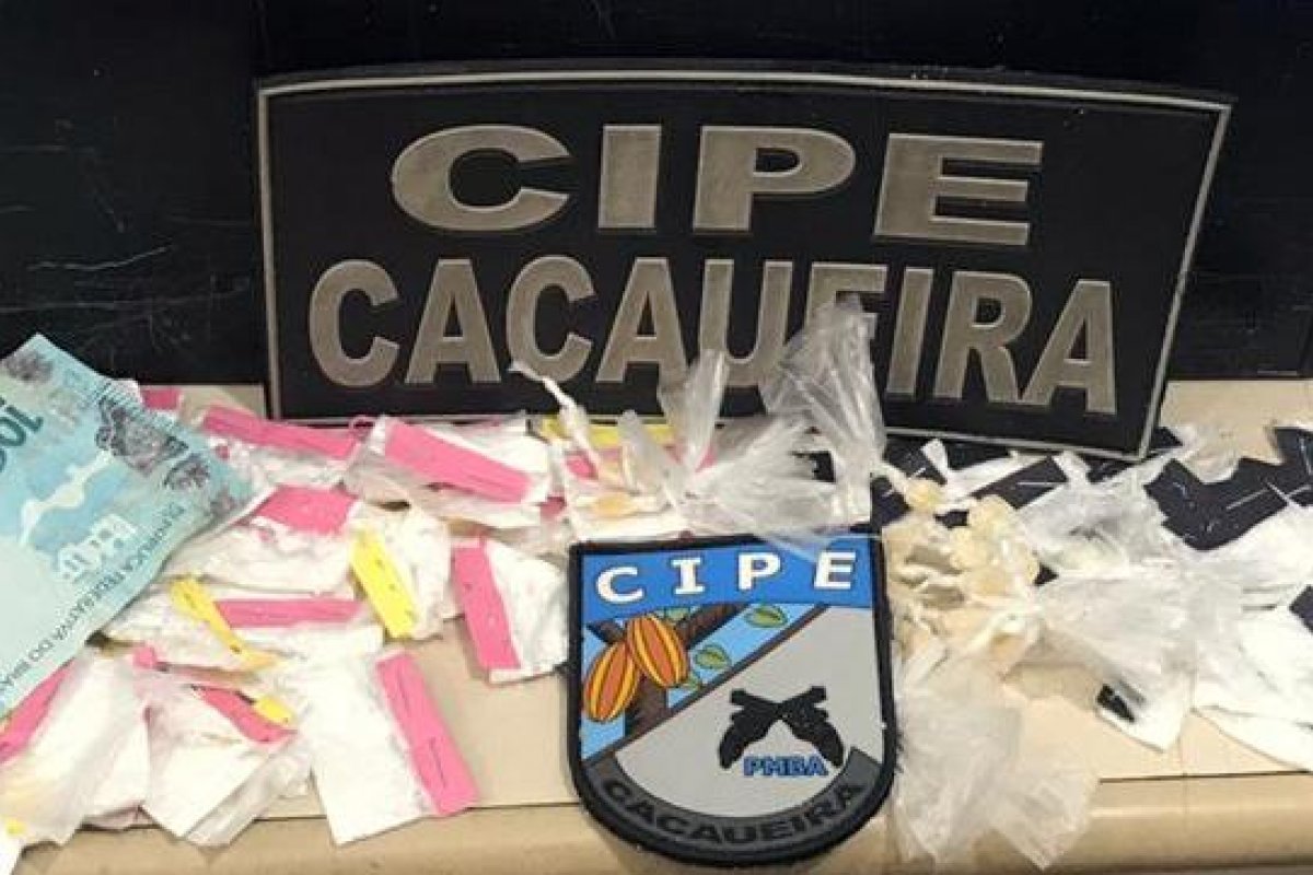 Homem é preso suspeito de tráfico de drogas, no sul da Bahia