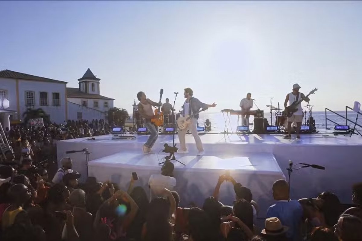 Banda Jammil abre temporada de verão com show gratuito em Salvador