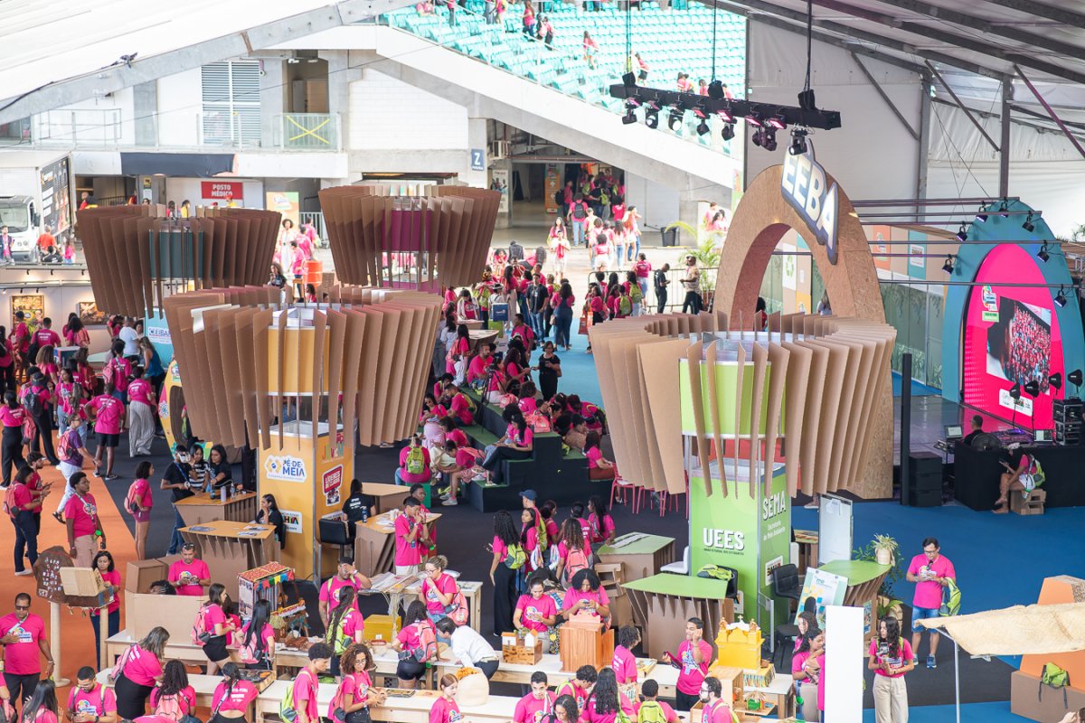 Blueartes apresenta solução pioneira em design sustentável no Encontro Estudantil 2025!