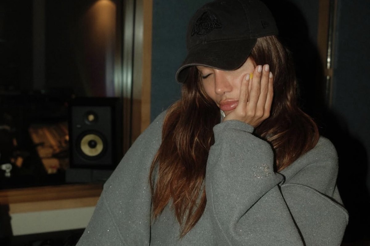 Autoimagem, comparação e armaduras: o que a fala de Anitta revela sobre como mulheres se enxergam! 