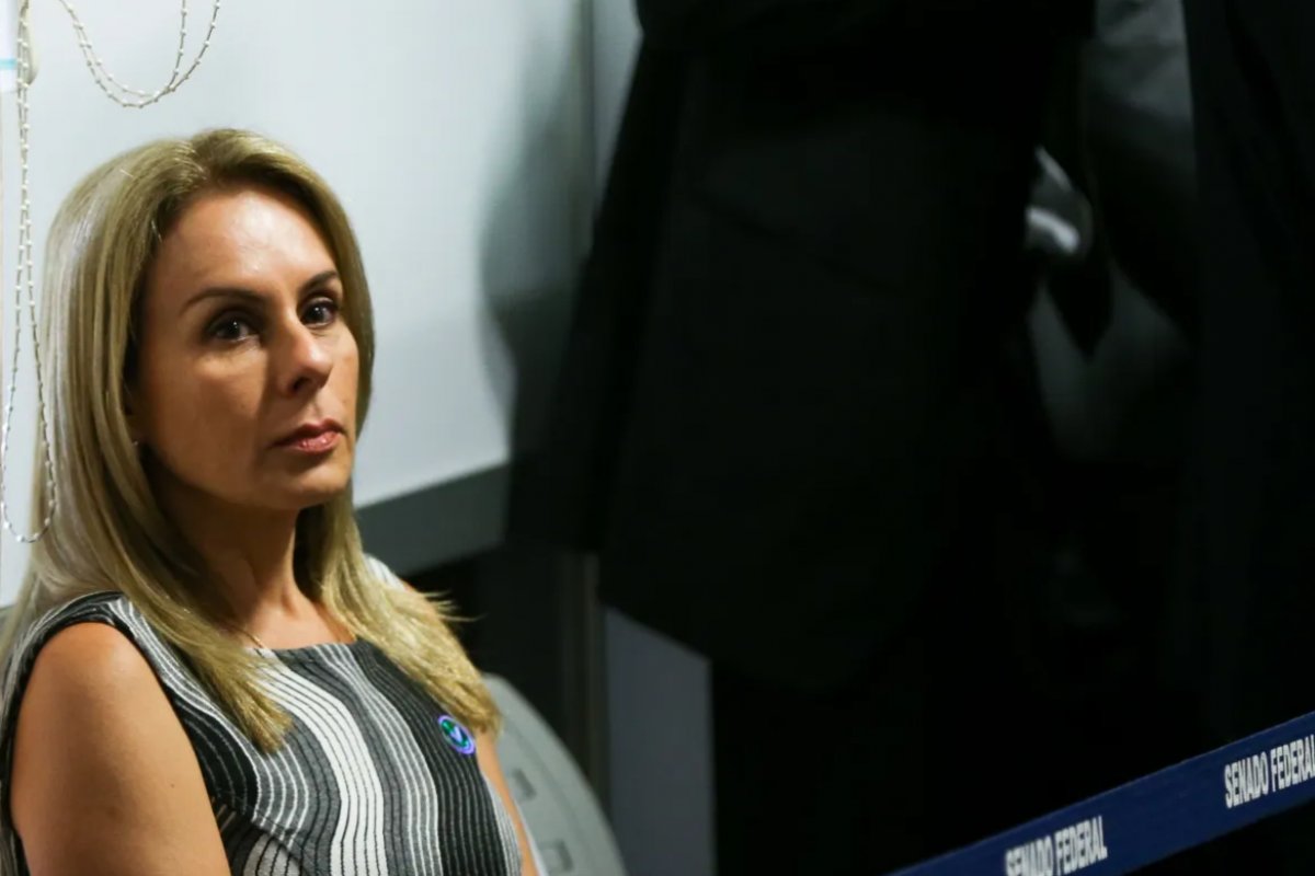 Contrato de R$ 129 milhões liga escritório da esposa de Alexandre de Moraes ao Banco Master, diz jornal