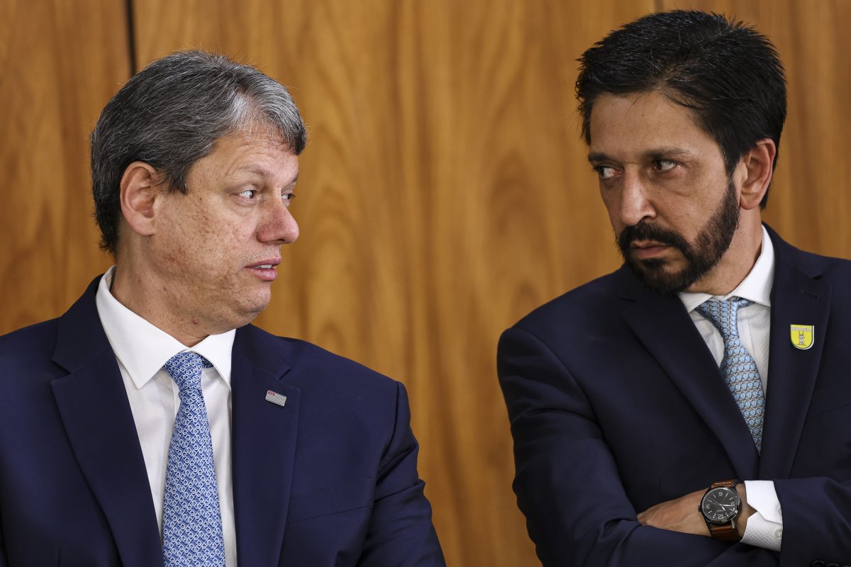 Ministro diz que foco é acabar com apagão em SP e critica Tarcísio e Nunes por disputa política