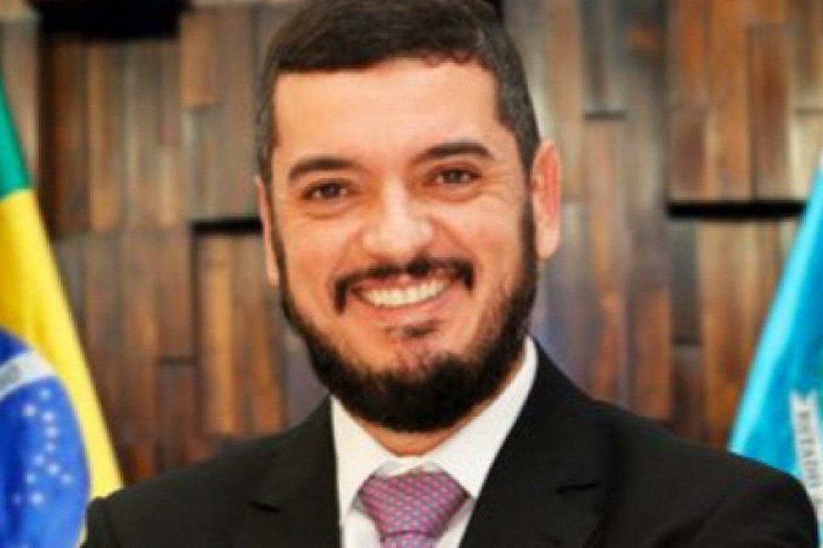 Diretor da Alerj foi nomeado dias após ser indicado como testemunha do pai de Bacellar em processo