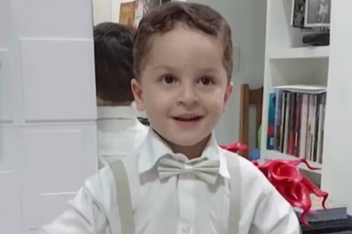 Sem indiciar motorista, polícia encerra investigação de atropelamento que matou menino de 4 anos na Bahia 